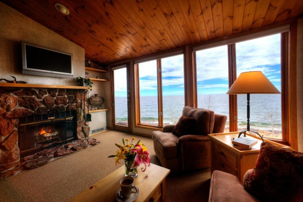 Bluefin Bay On Lake Superior Tofte Chambre photo